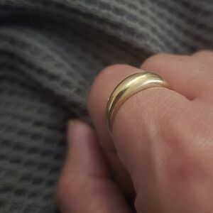 14k Solid Gold Dome Ring Size 7.5